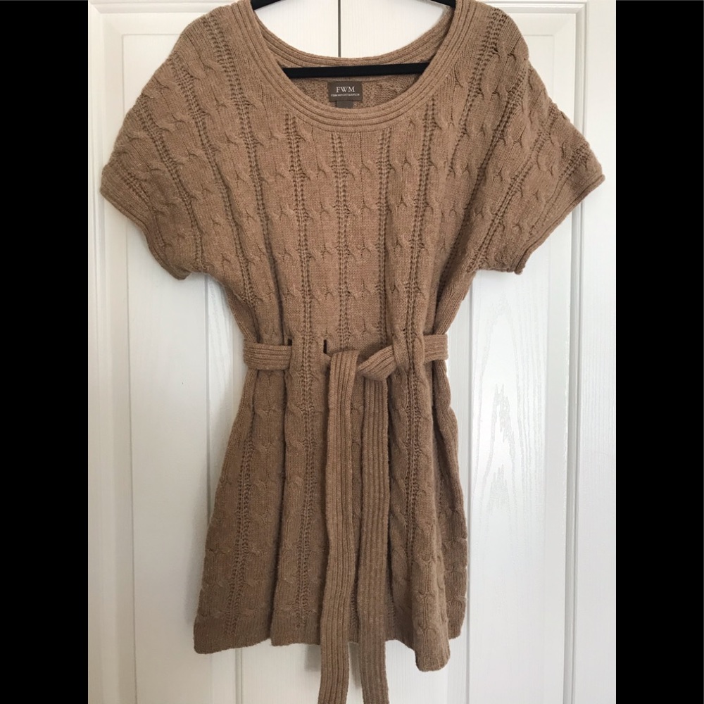 (FWM) Fenn Wright Manson Camel Tie Waste Sweater